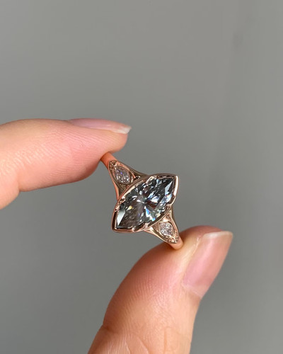 Anello fidanzamento grigio - anello,